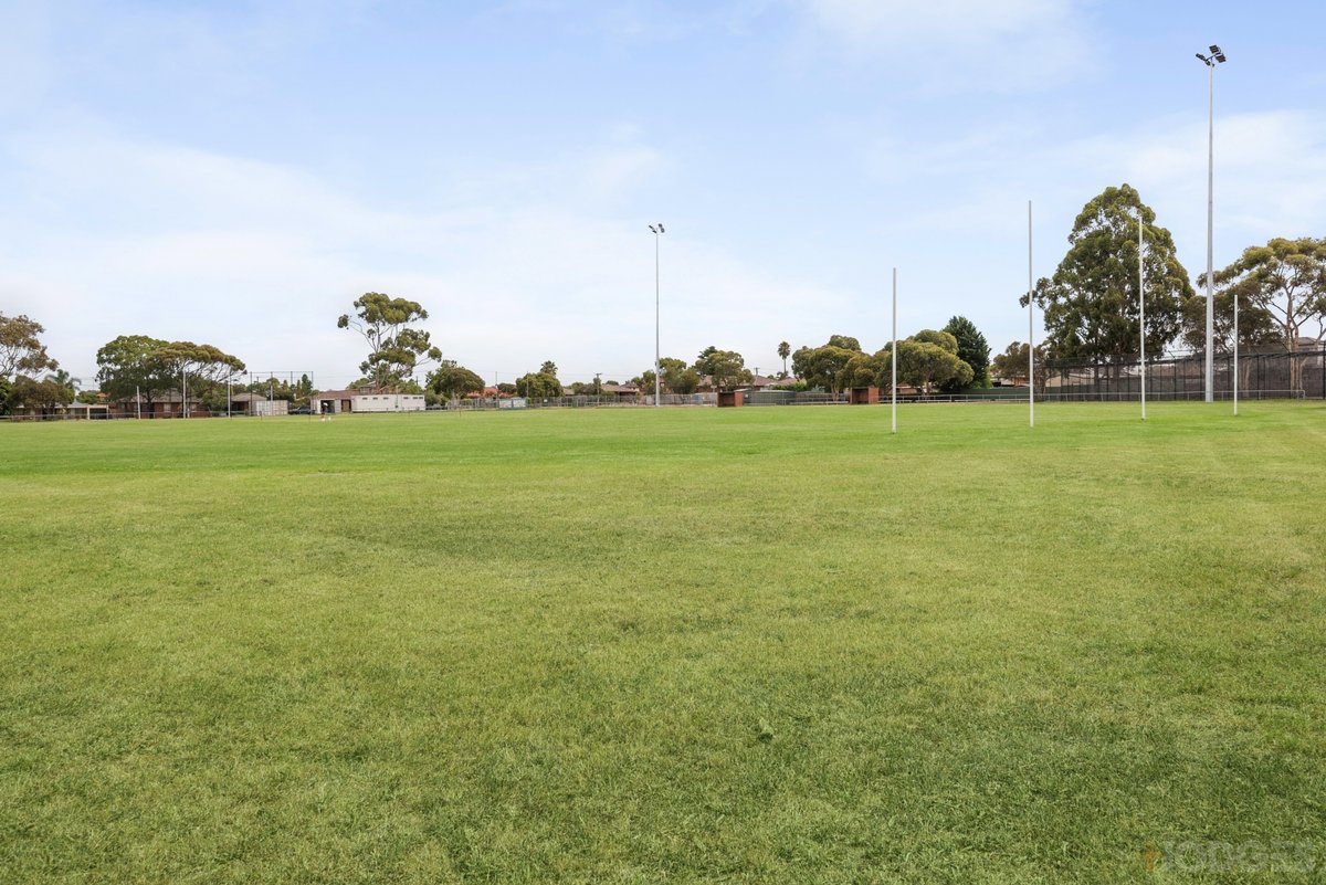 2 Silkwood Lane Craigieburn - Residential for sale