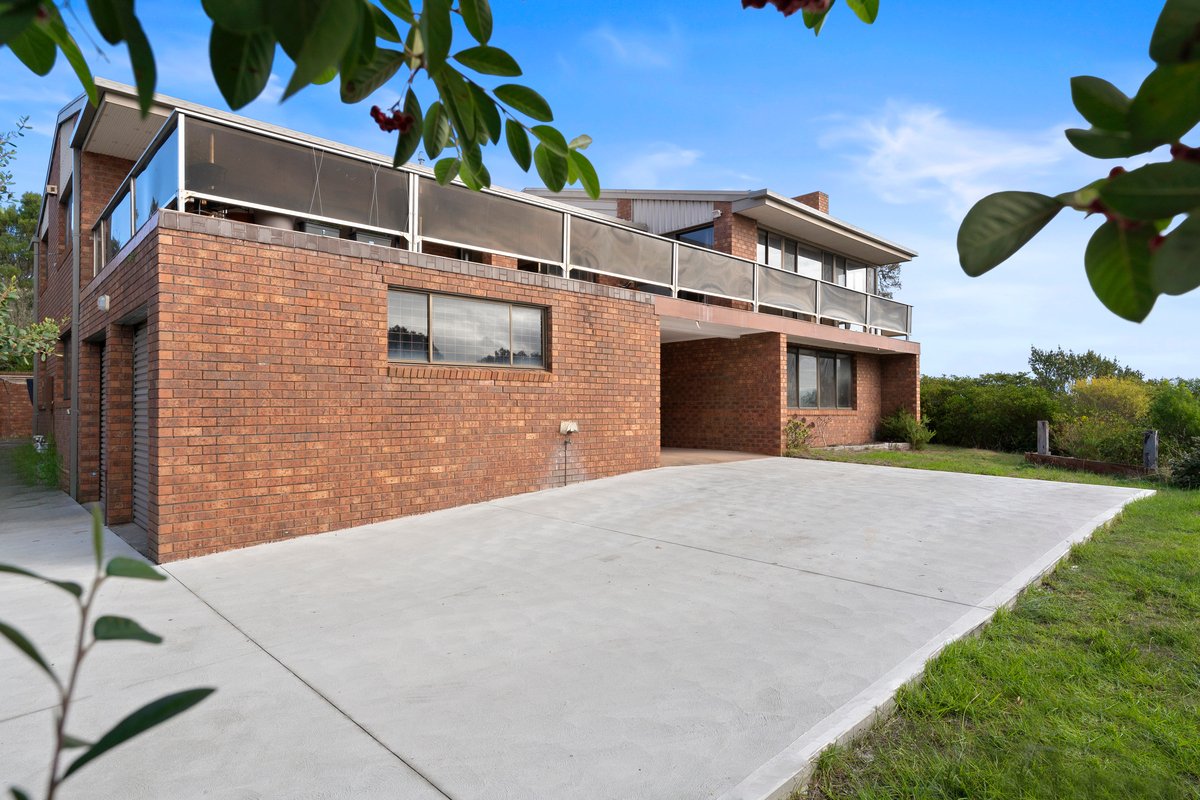2 Tanderra Street RYE - 4 bedroom property