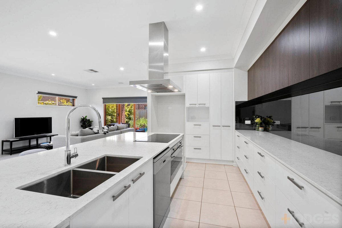 2 Tussock Lane Lara - Residential for sale