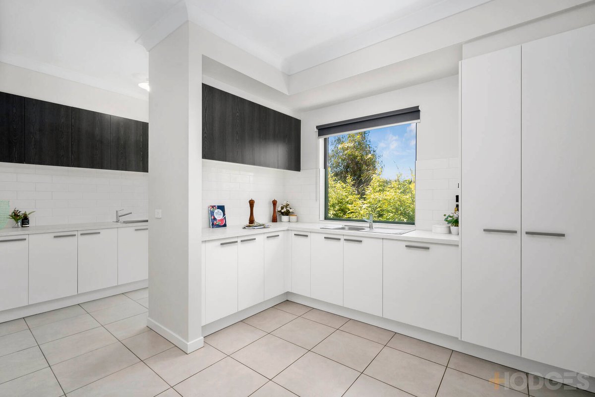 2 Tussock Lane Lara - Residential for sale