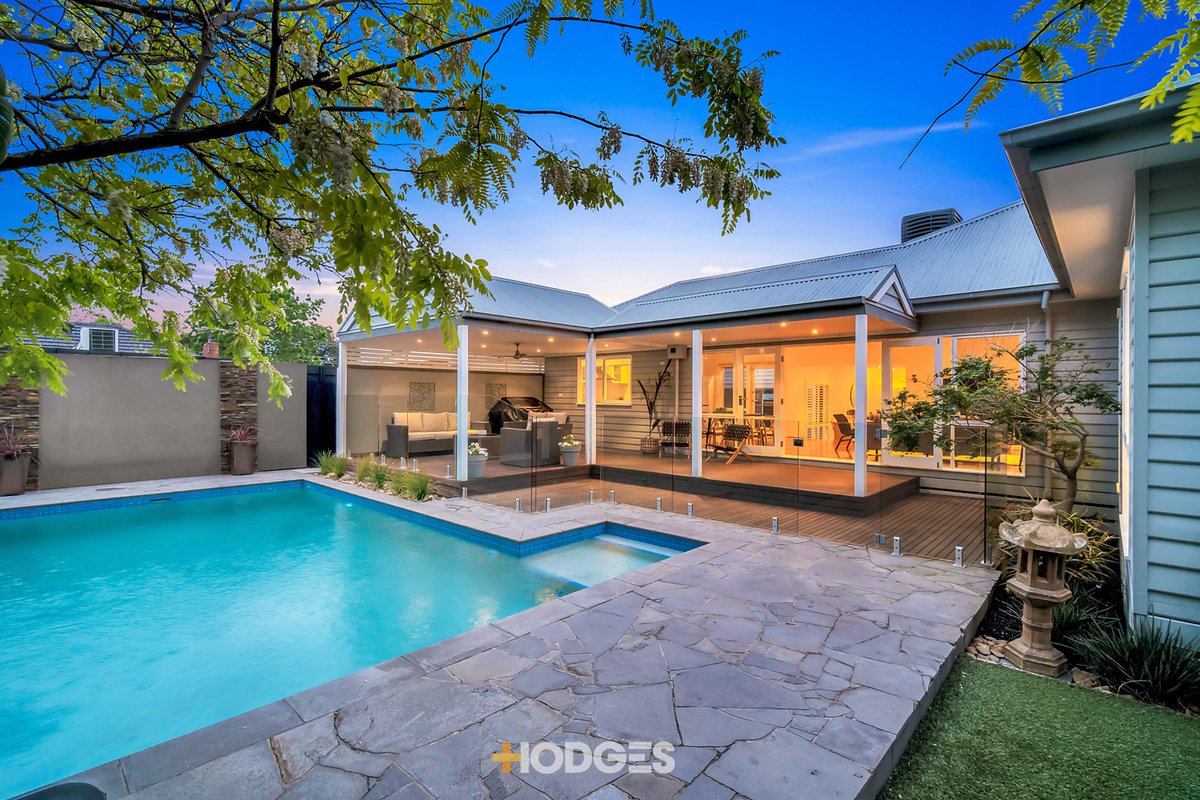 2 Waratah  Avenue Mordialloc - Residential for sale