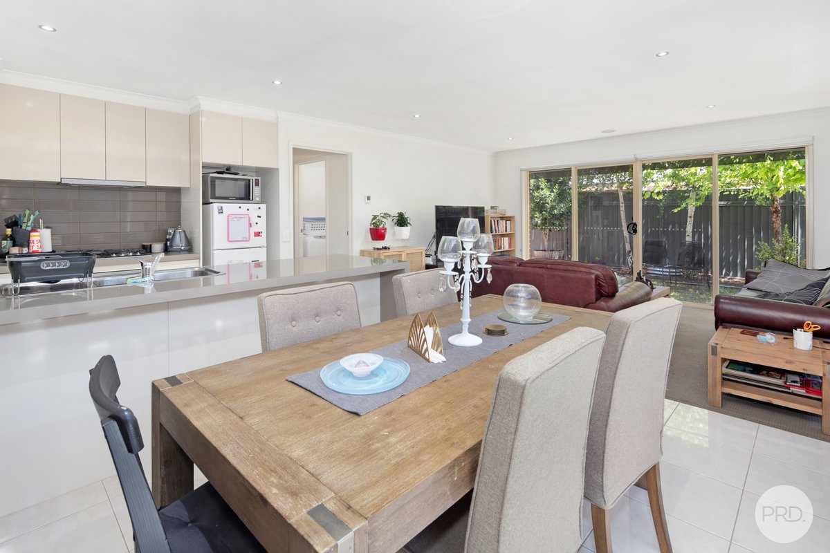 2 Washington Place, REDAN VIC 3350