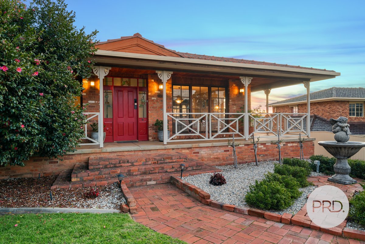 20 Amsterdam Crescent, TOLLAND NSW 2650