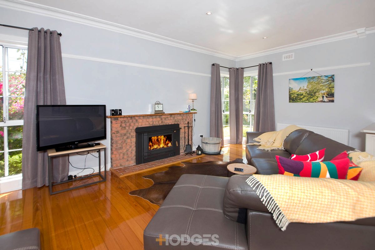 20 Erskine Avenue Cheltenham - Residential for sale