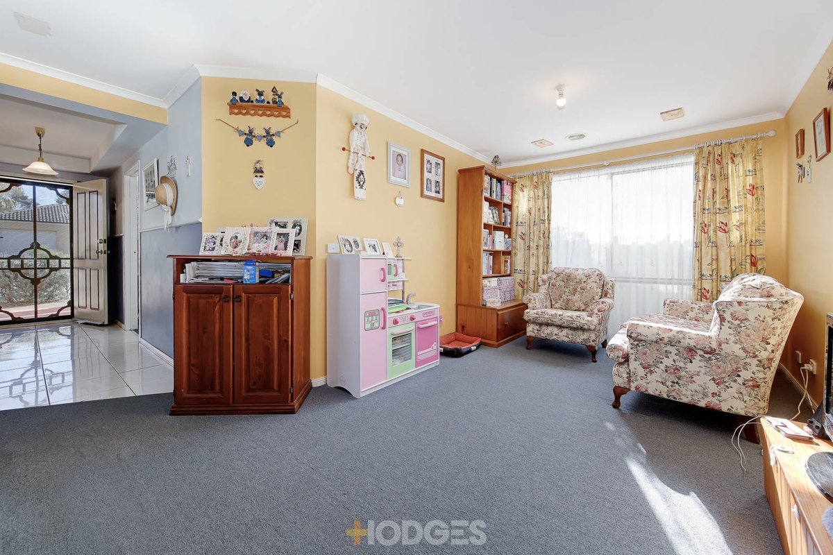 20 Pineview Court Werribee - Residential for sale