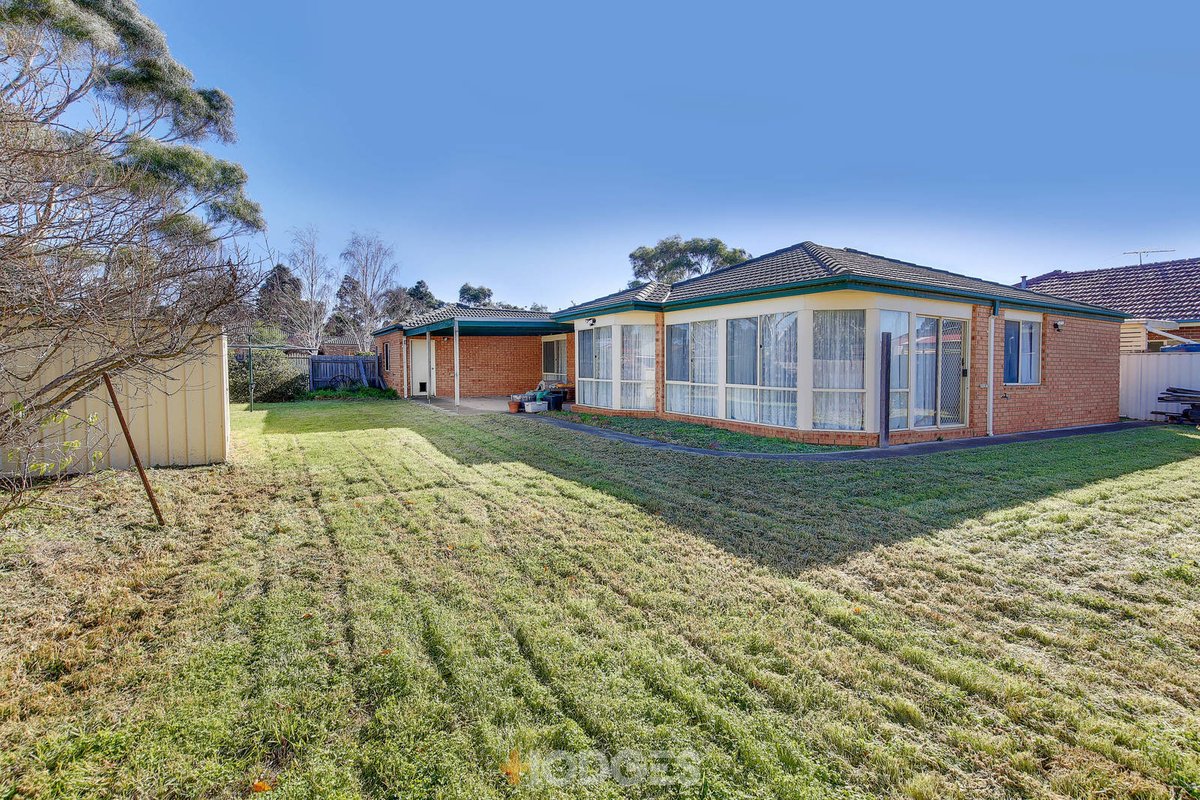 20 Pineview Court Werribee - Residential for sale