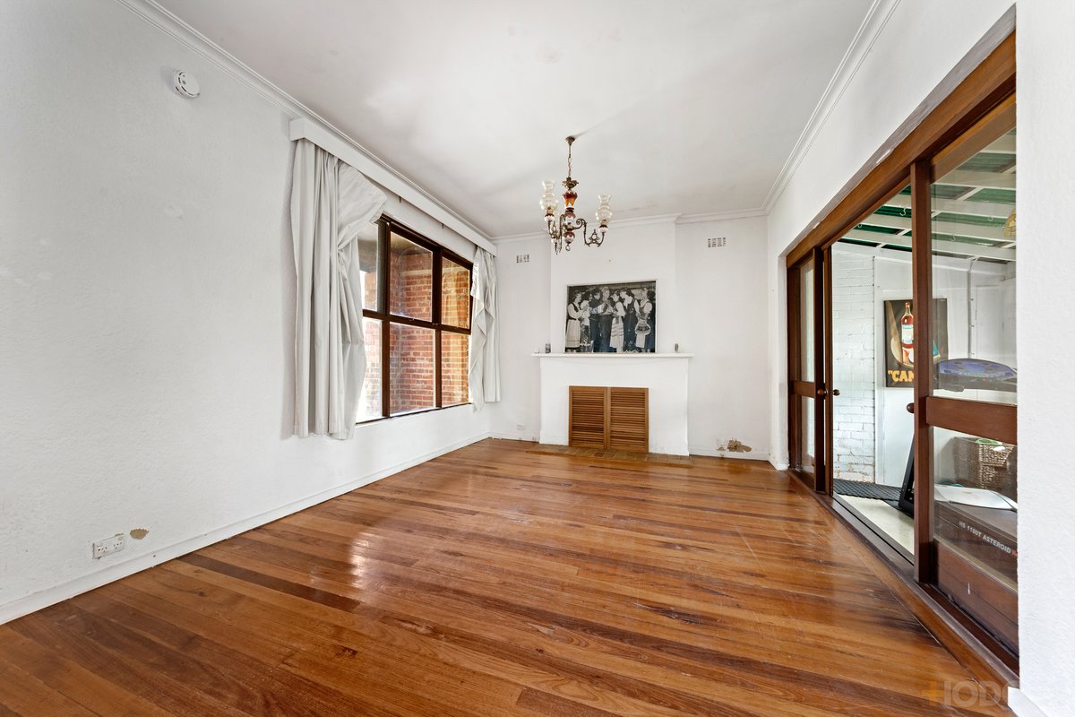 20 Raymond Court Brighton East - Residential for sale