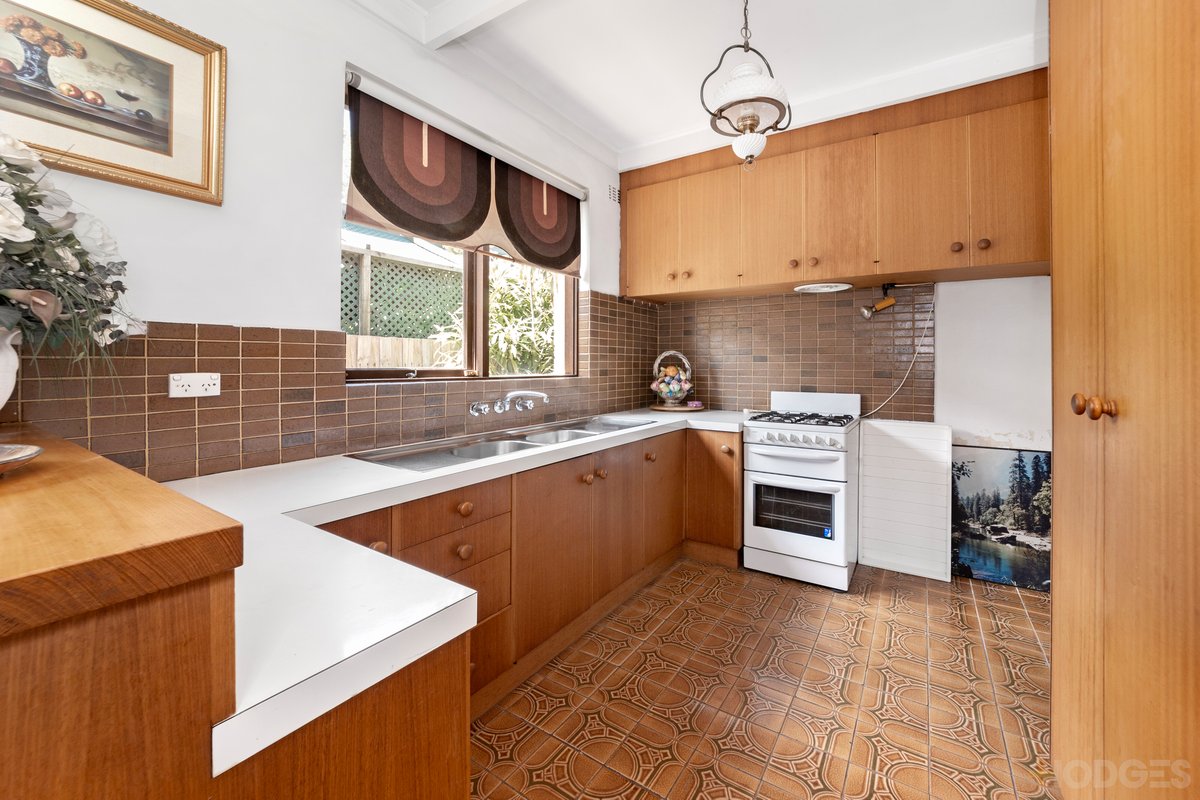 20 Raymond Court Brighton East - Residential for sale