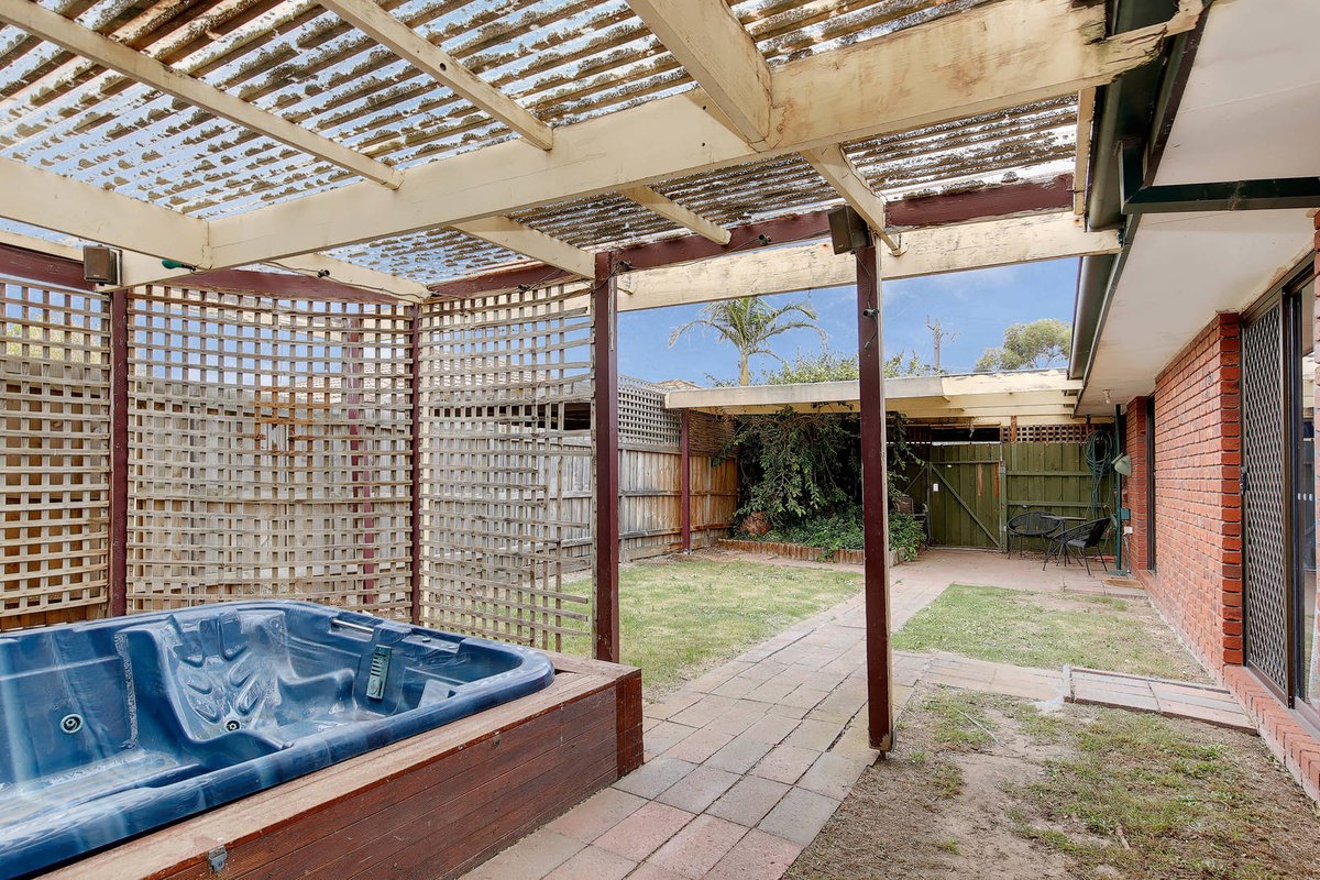 20 Whitehall Crescent Werribee - Residential for sale