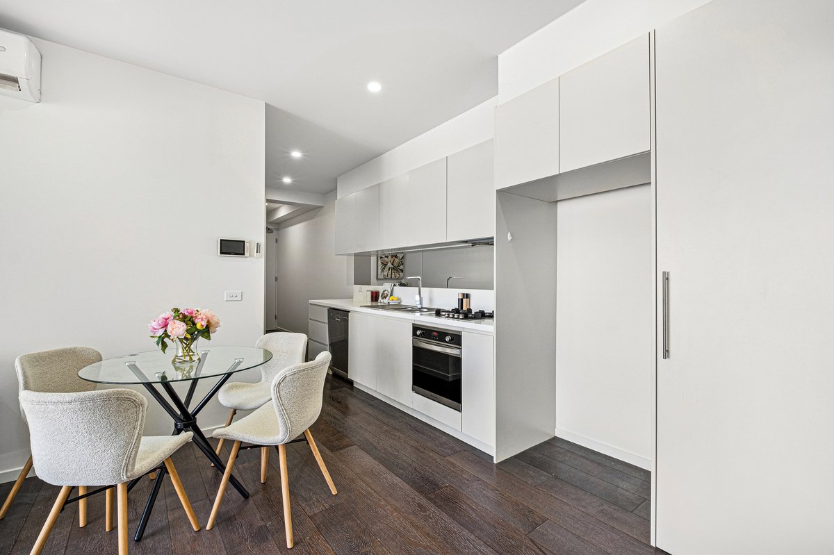201 / 1121 Toorak Road Camberwell - Residential for lease
