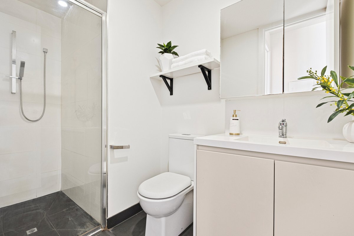 201 / 1121 Toorak Road Camberwell - Residential for lease