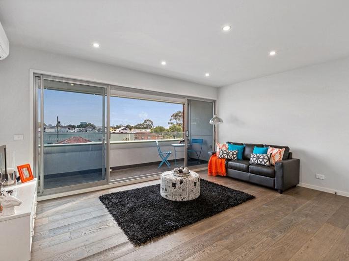 201 / 141 Stephen Street YARRAVILLE - Residential for sale