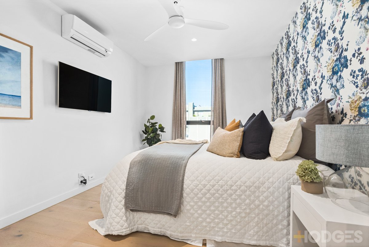 203 / 25 Small Street Hampton - Residential for sale