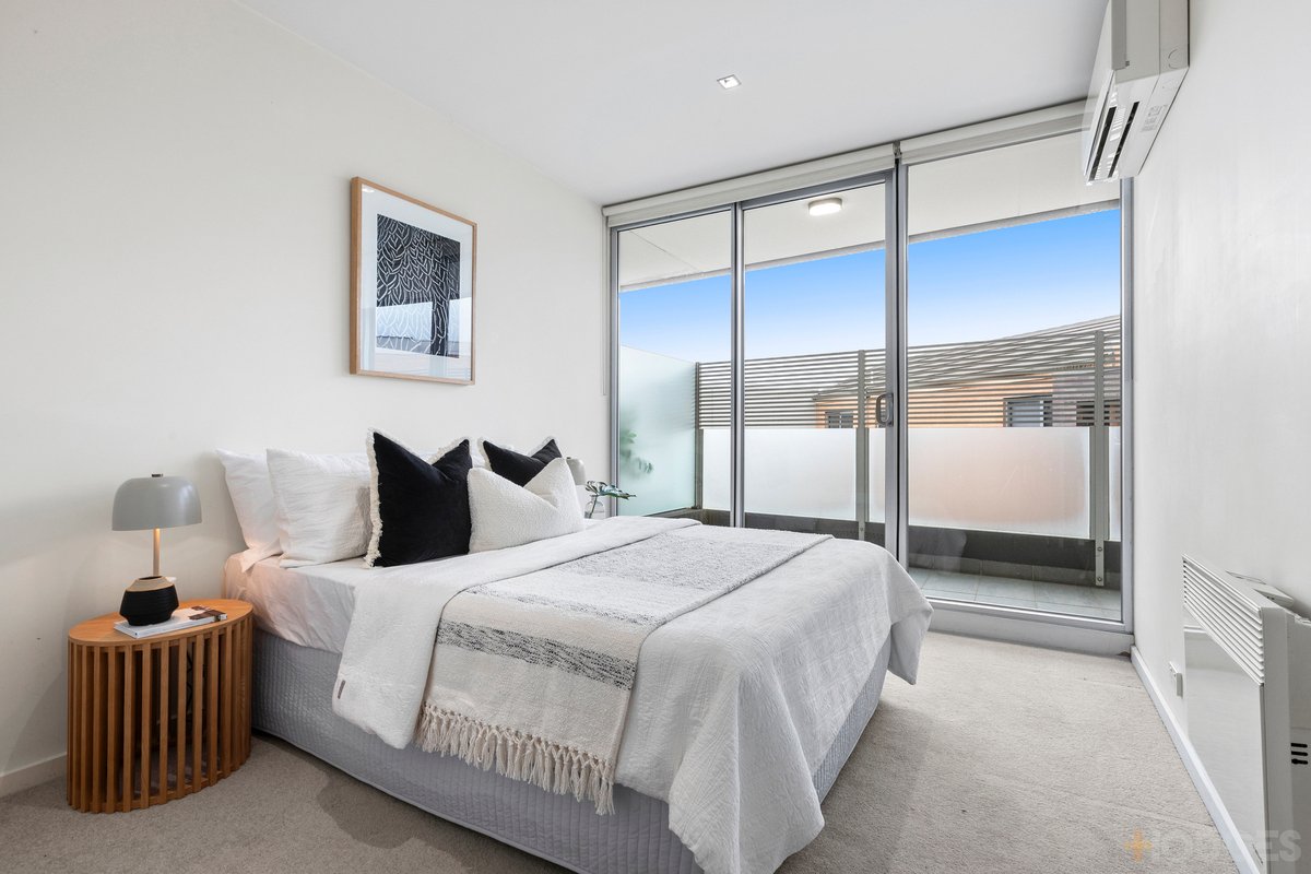 204 / 12-14 Bay Road Sandringham - Residential for lease