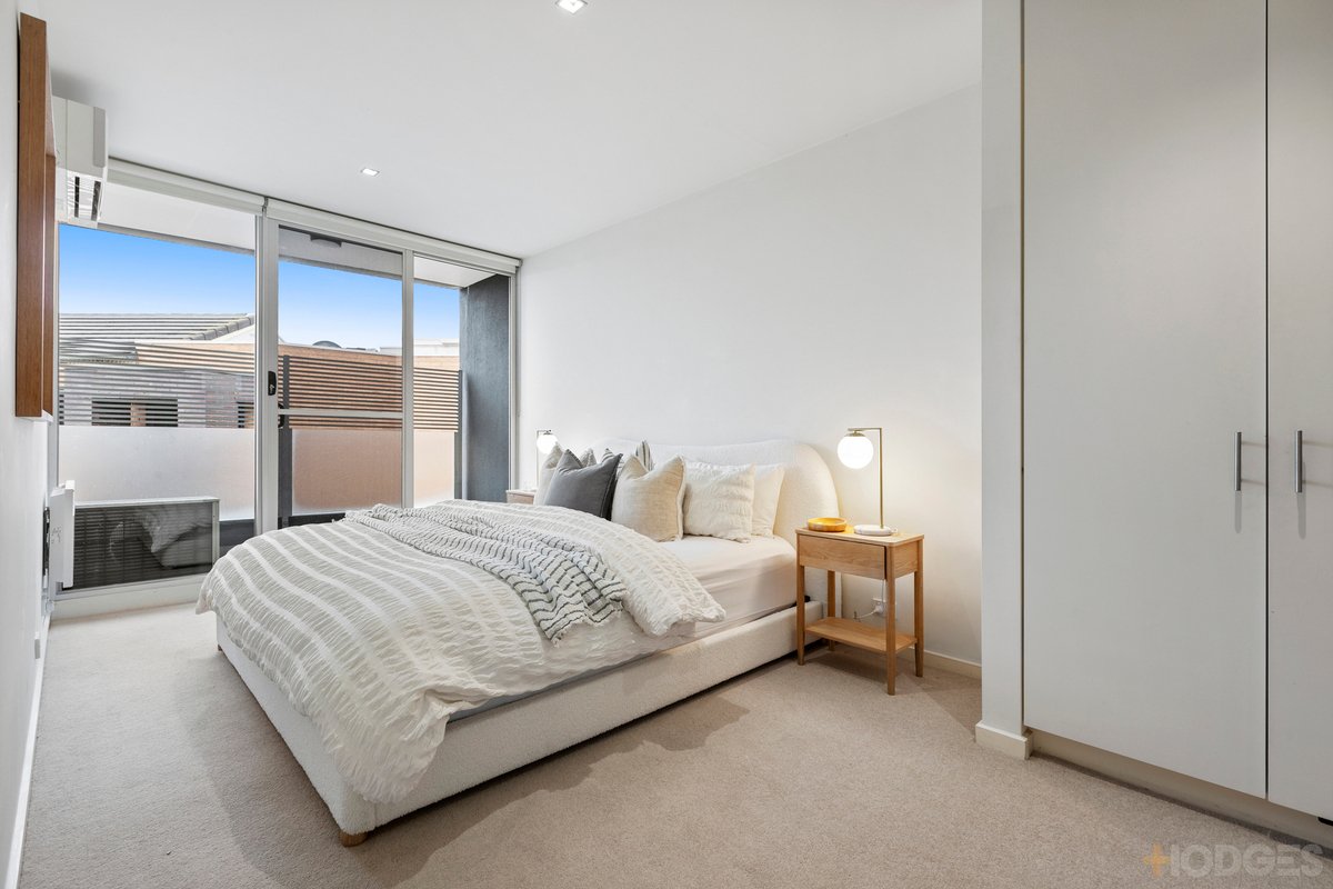 204 / 12-14 Bay Road Sandringham - Residential for lease