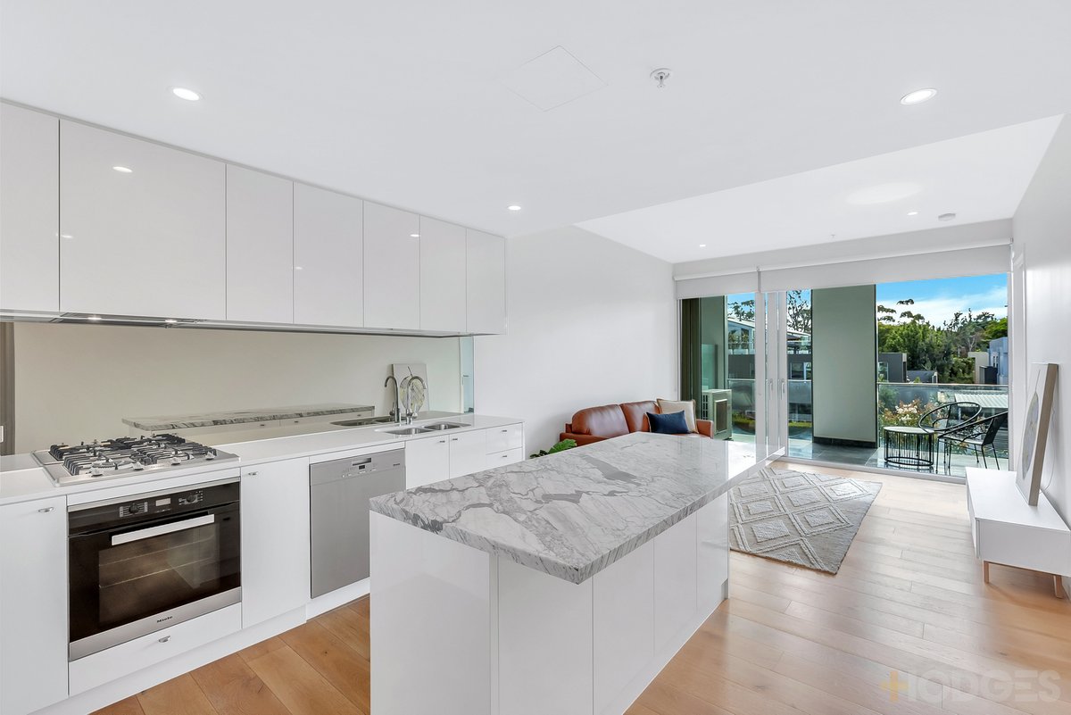 20 / 472 Beach Road Beaumaris - Residential for sale