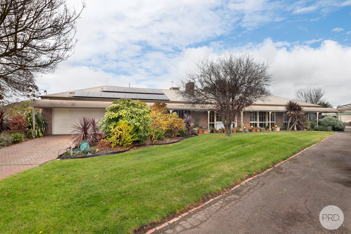 206 Smythes Road, DELACOMBE VIC 3356