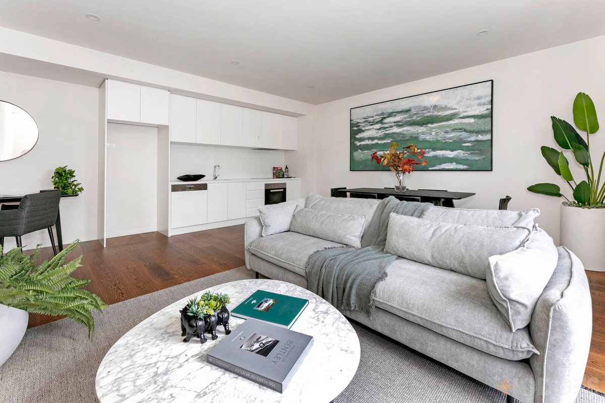 206 / 15 Small Street Hampton - Residential for sale