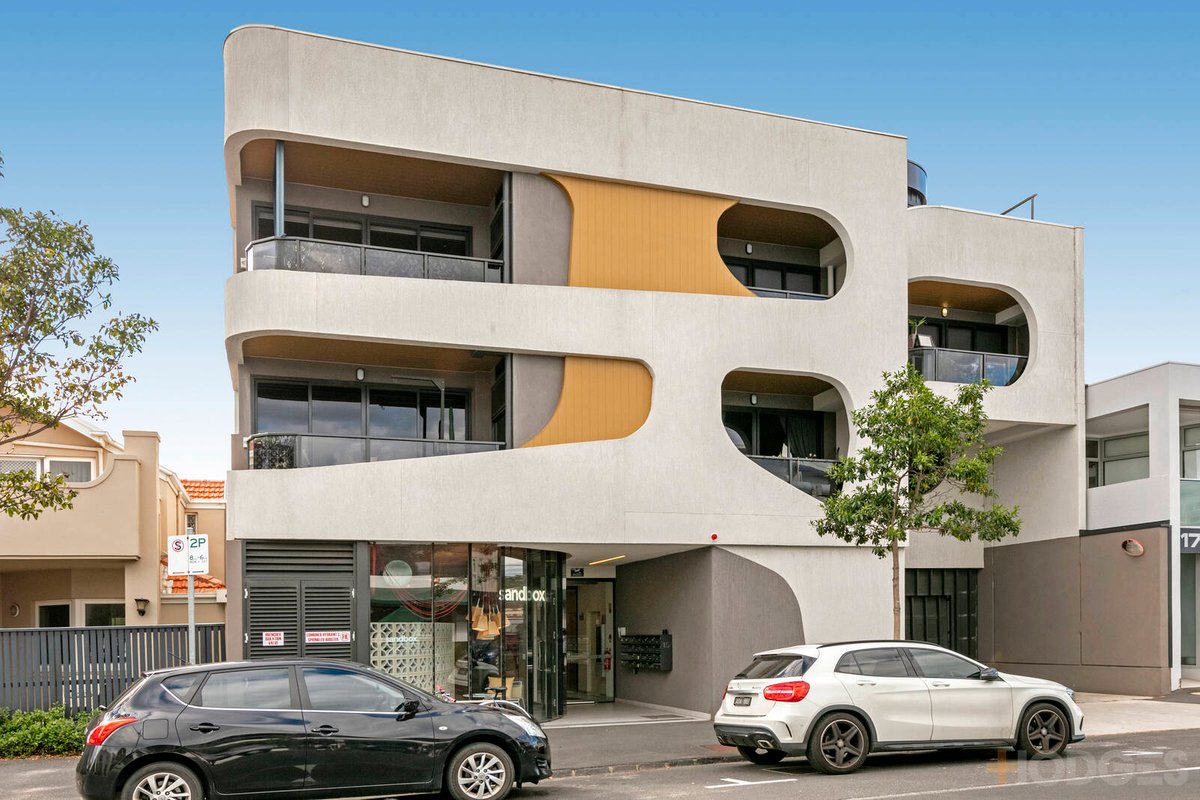 206 / 15 Small Street Hampton - Residential for sale