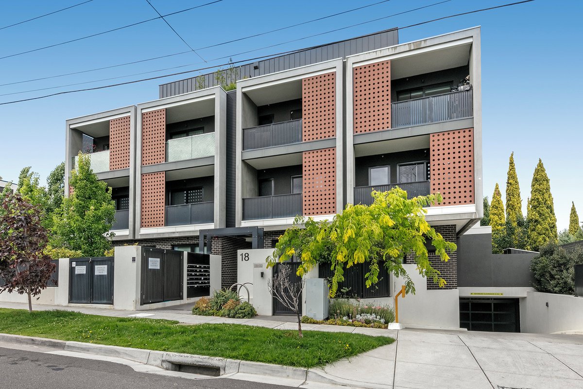 206 / 18 Hamilton Street Bentleigh - 2 bedroom property