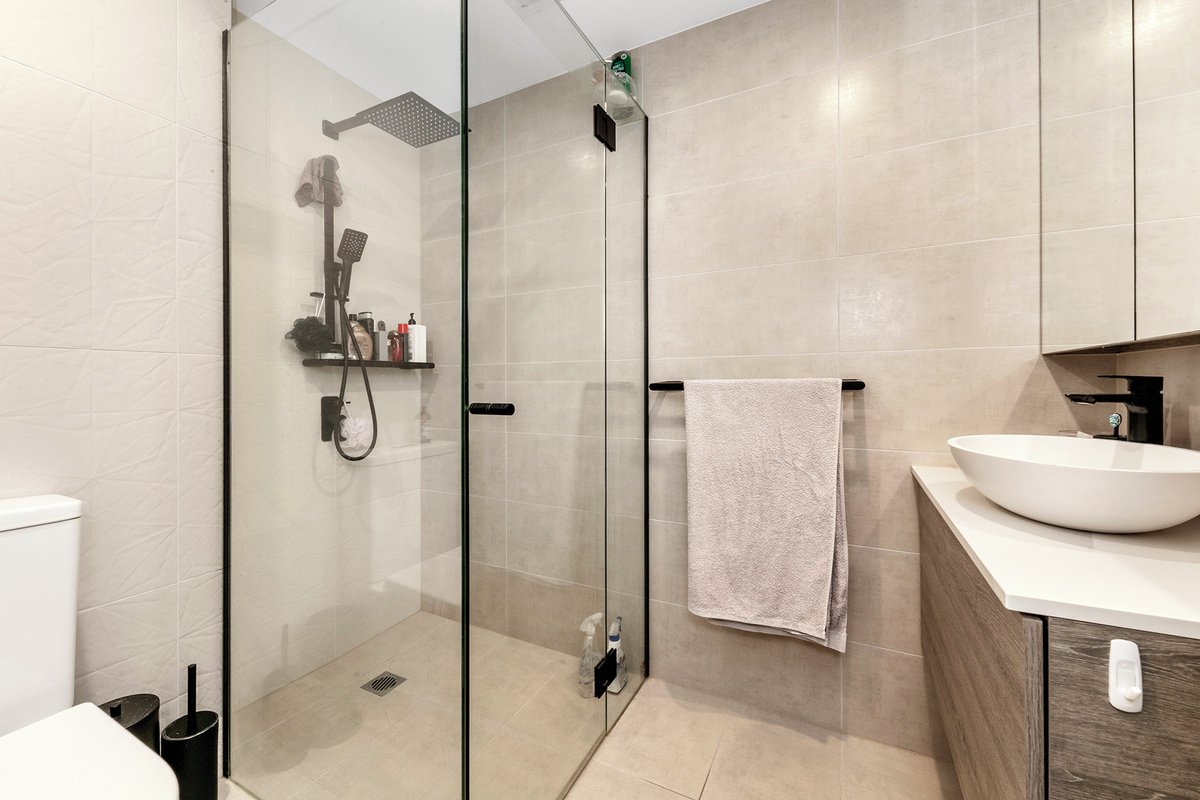 206 / 18 Hamilton Street Bentleigh - Residential for lease
