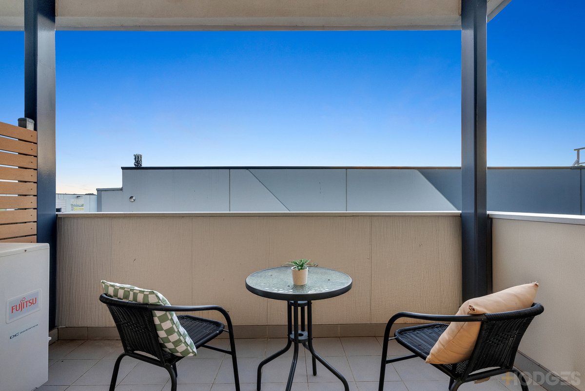 206 / 3 Sandbelt Close Heatherton - Residential for sale