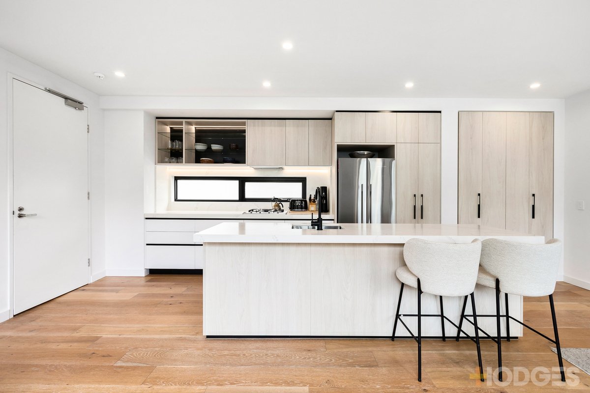 206 / 30 Munro Avenue Cheltenham - Residential for sale