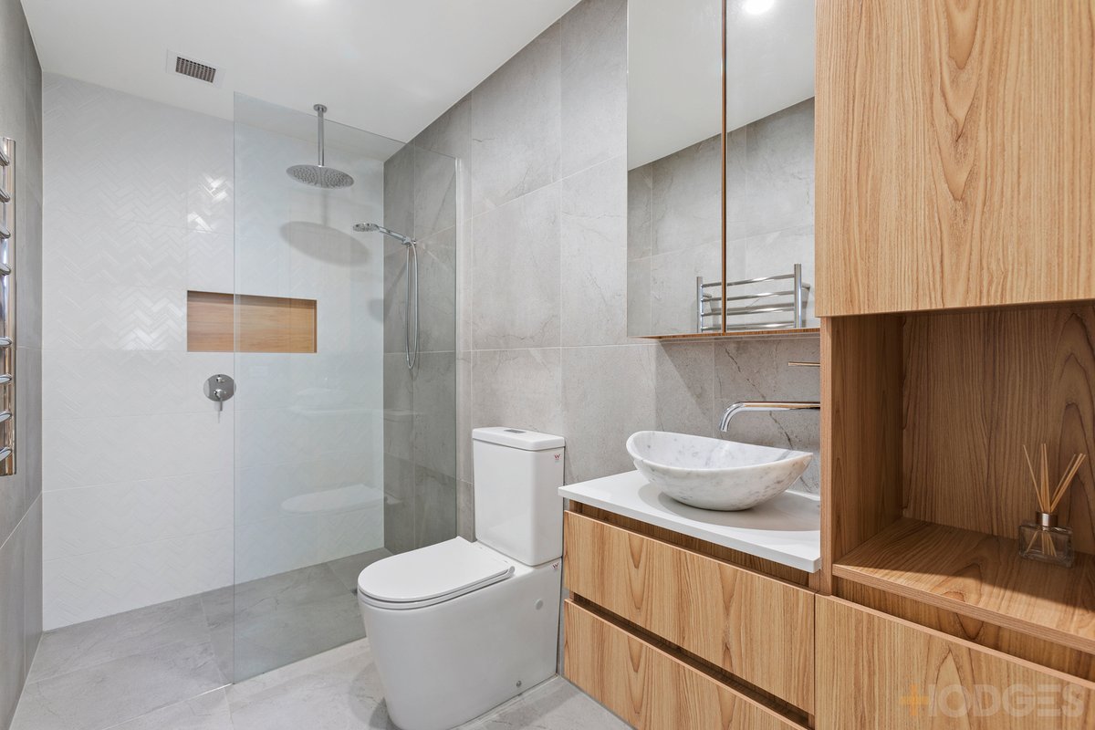 207 / 1A Littlewood Street Hampton - Residential for sale