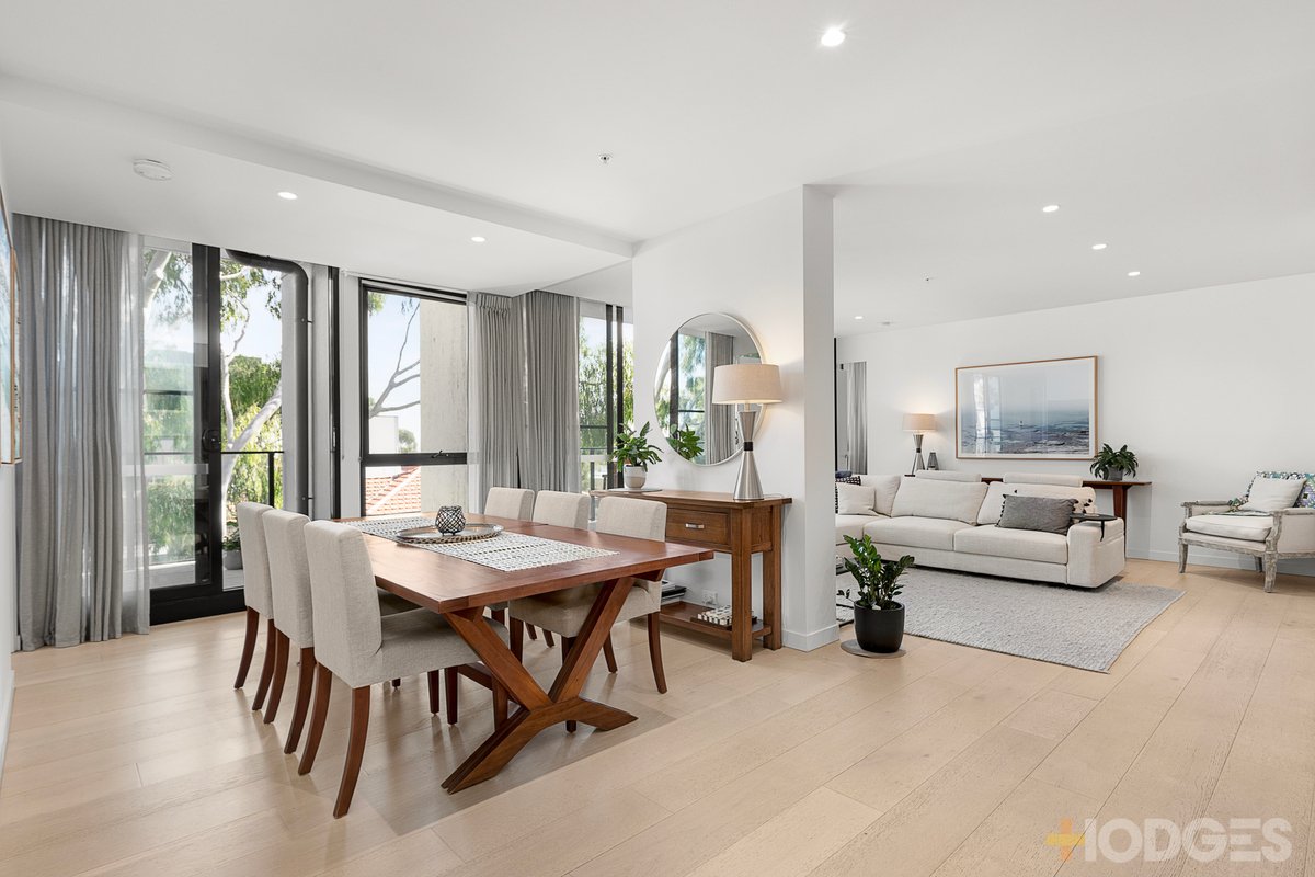 207 / 25 Small Street Hampton - Residential for sale