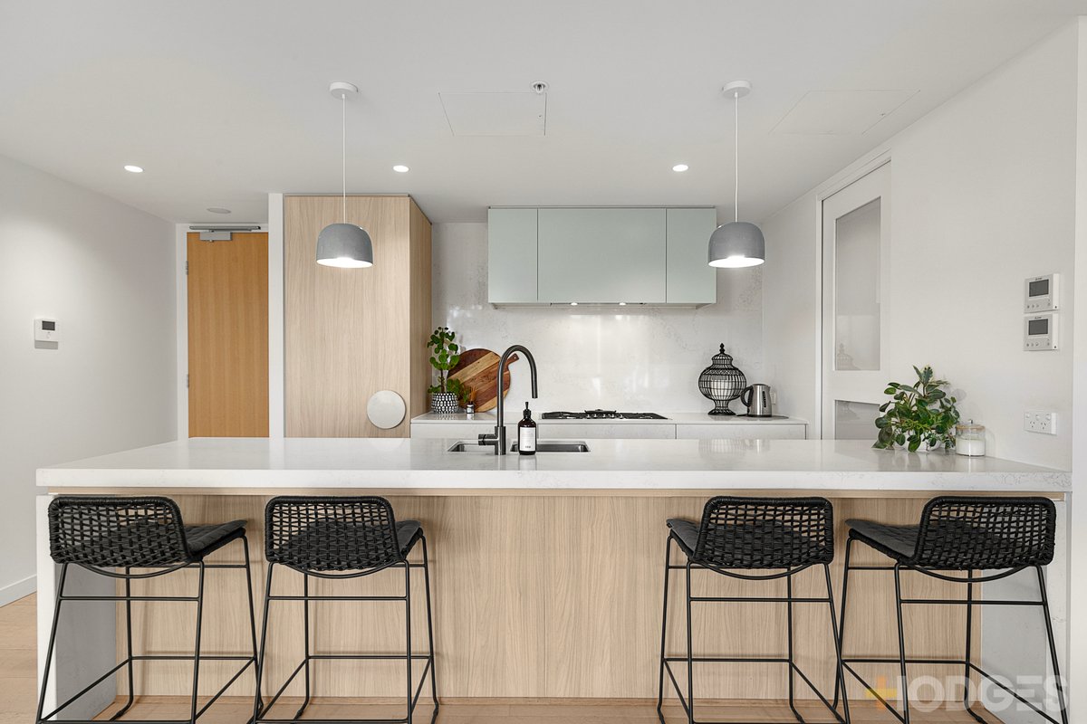 207 / 25 Small Street Hampton - Residential for sale
