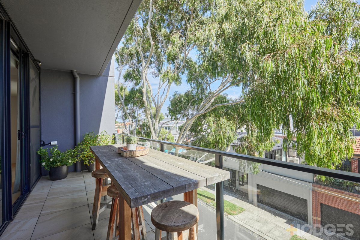 207 / 25 Small Street Hampton - Residential for sale