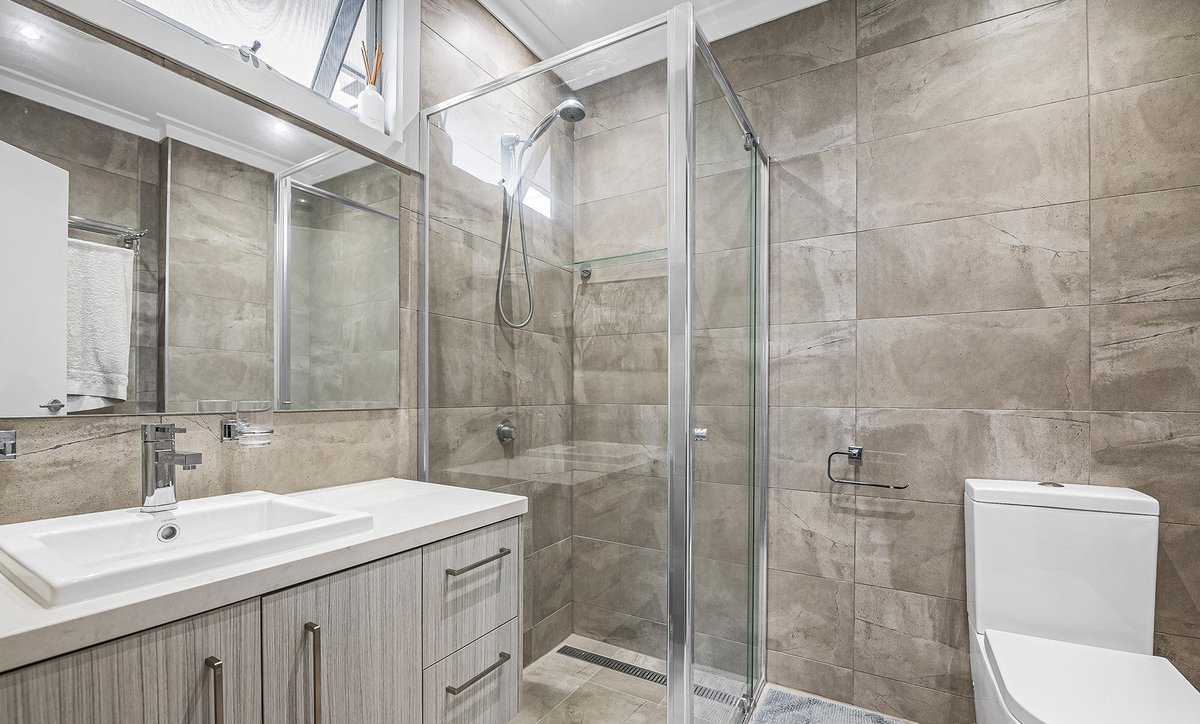 209 East Boundary Road Bentleigh East - Residential for lease