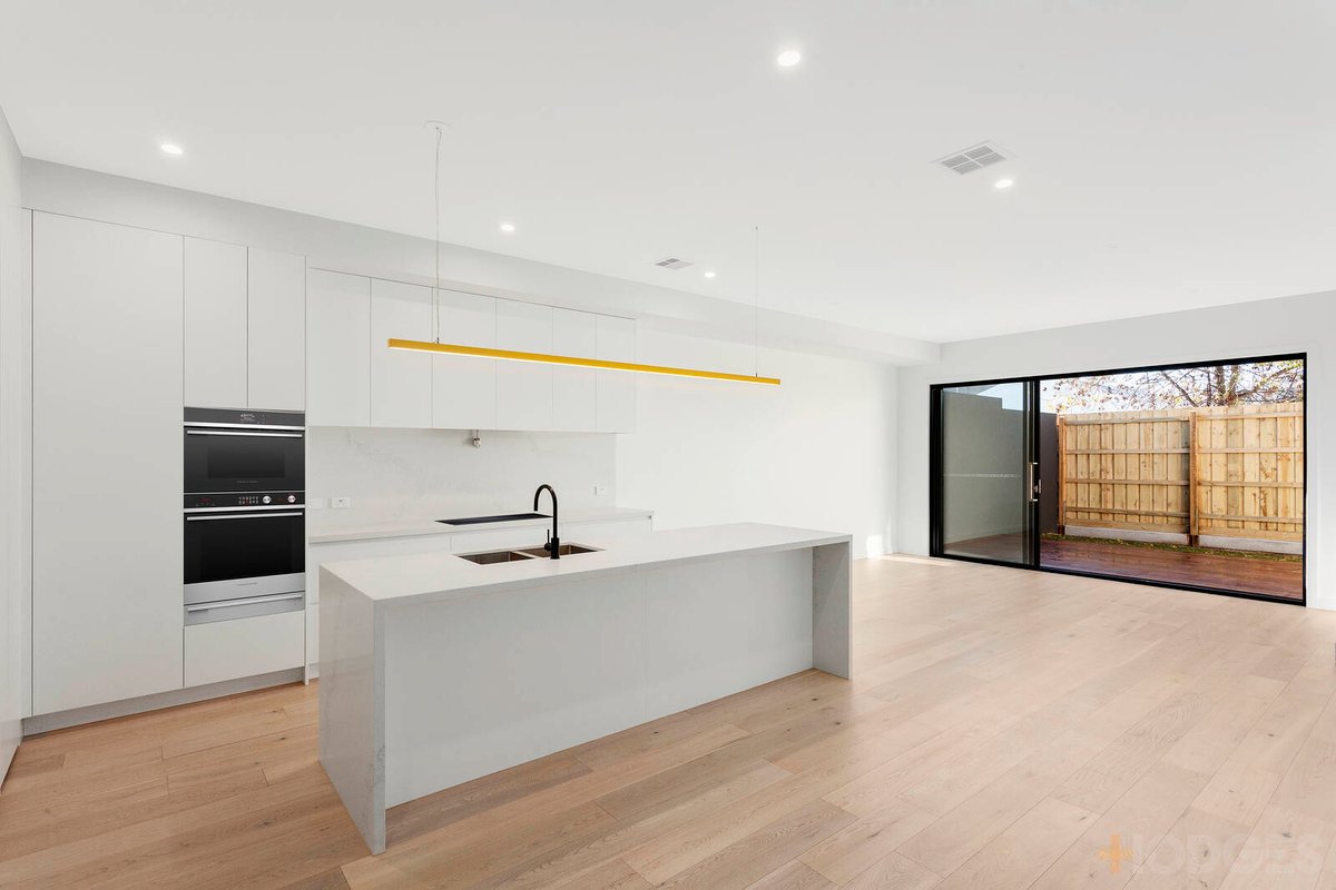20b Cedar Street CAULFIELD SOUTH - Residential for sale