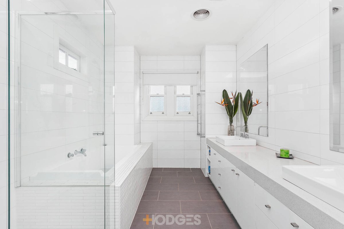 21 Albion Street Kingsville - Residential for sale