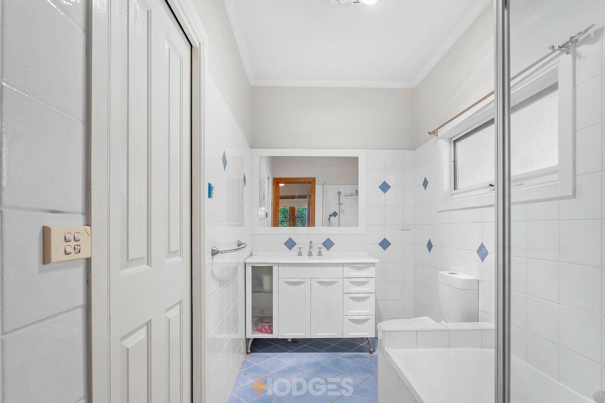 21 Albion Street Kingsville - Residential for sale