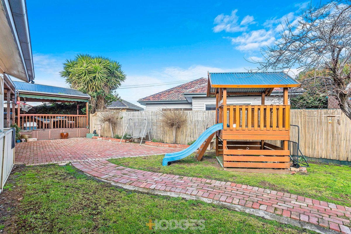 21 Albion Street Kingsville - Residential for sale