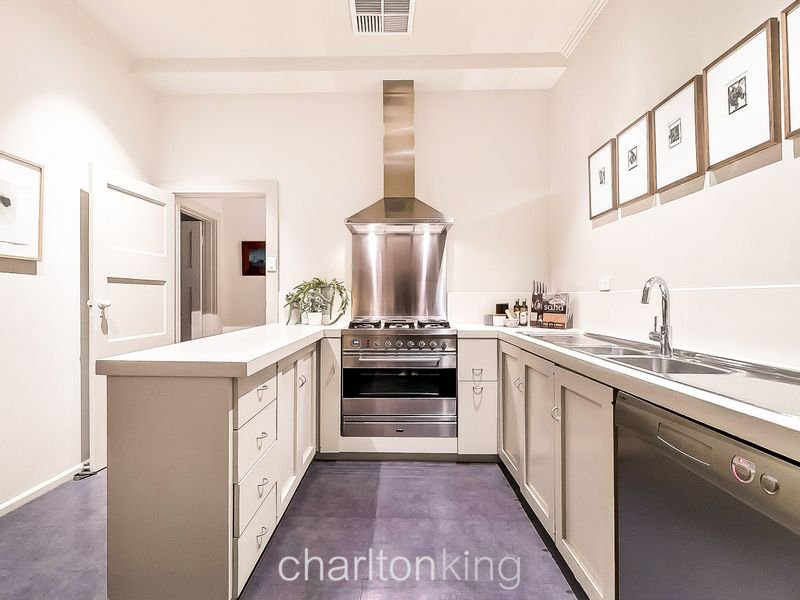 21 Avelin Street HAMPTON - Residential for sale