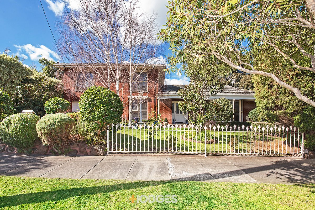 21 Bellaire Court Beaumaris - Residential for sale