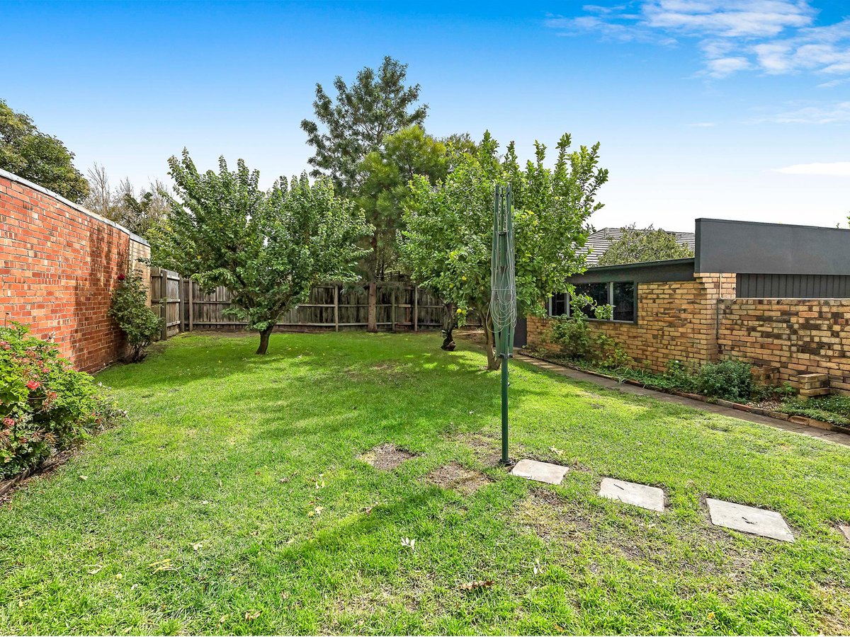 21 Chapel Road MOORABBIN - Residential for sale
