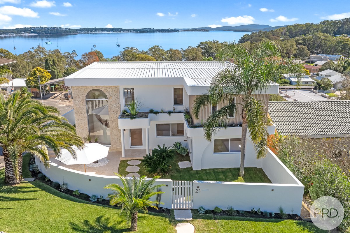 21 Corrie Parade, CORLETTE NSW 2315