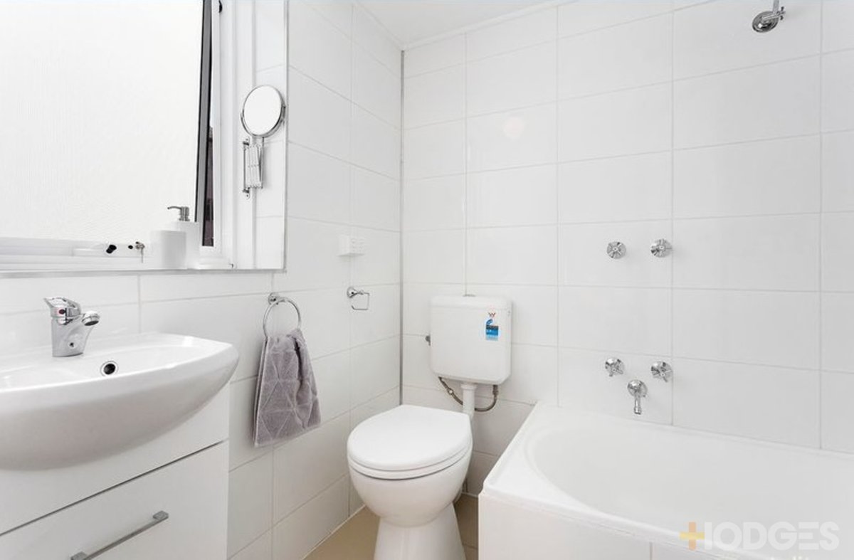 2 / 1 Fiona Court St Kilda - Residential for sale