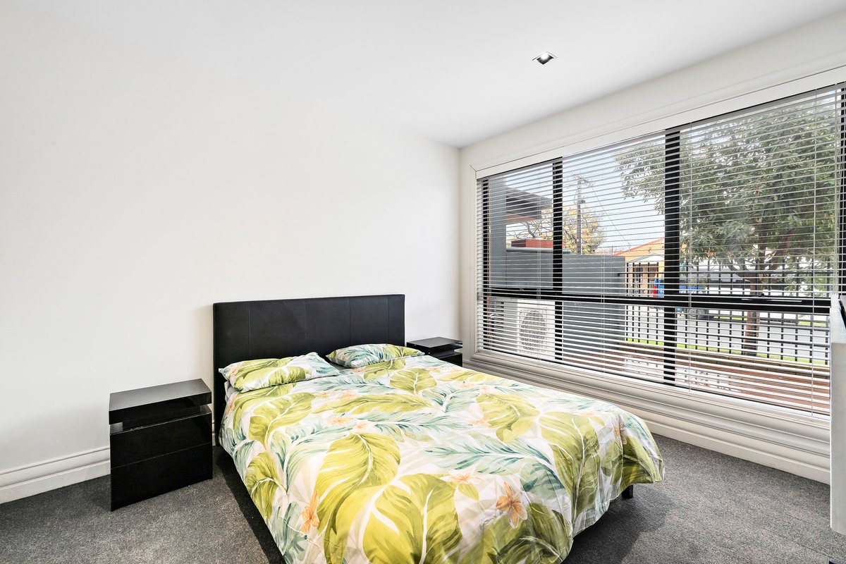 2 / 1 Karrakatta Street Black Rock - Residential for lease