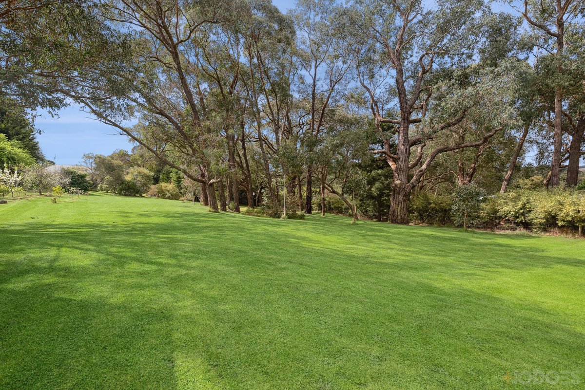 21 Kooralinga Drive Wandong - Residential for sale