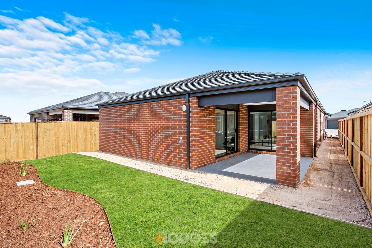 21 Macedon Street Armstrong Creek - Residential for sale