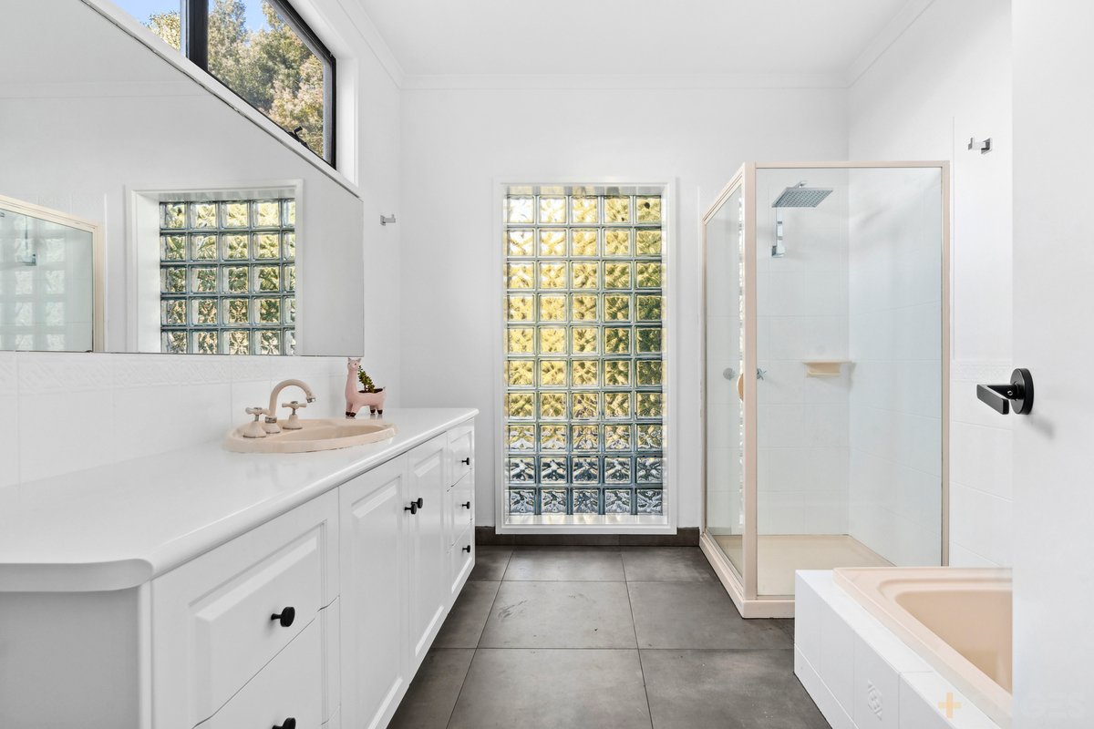 21 Montrose Place Highton - Residential for sale