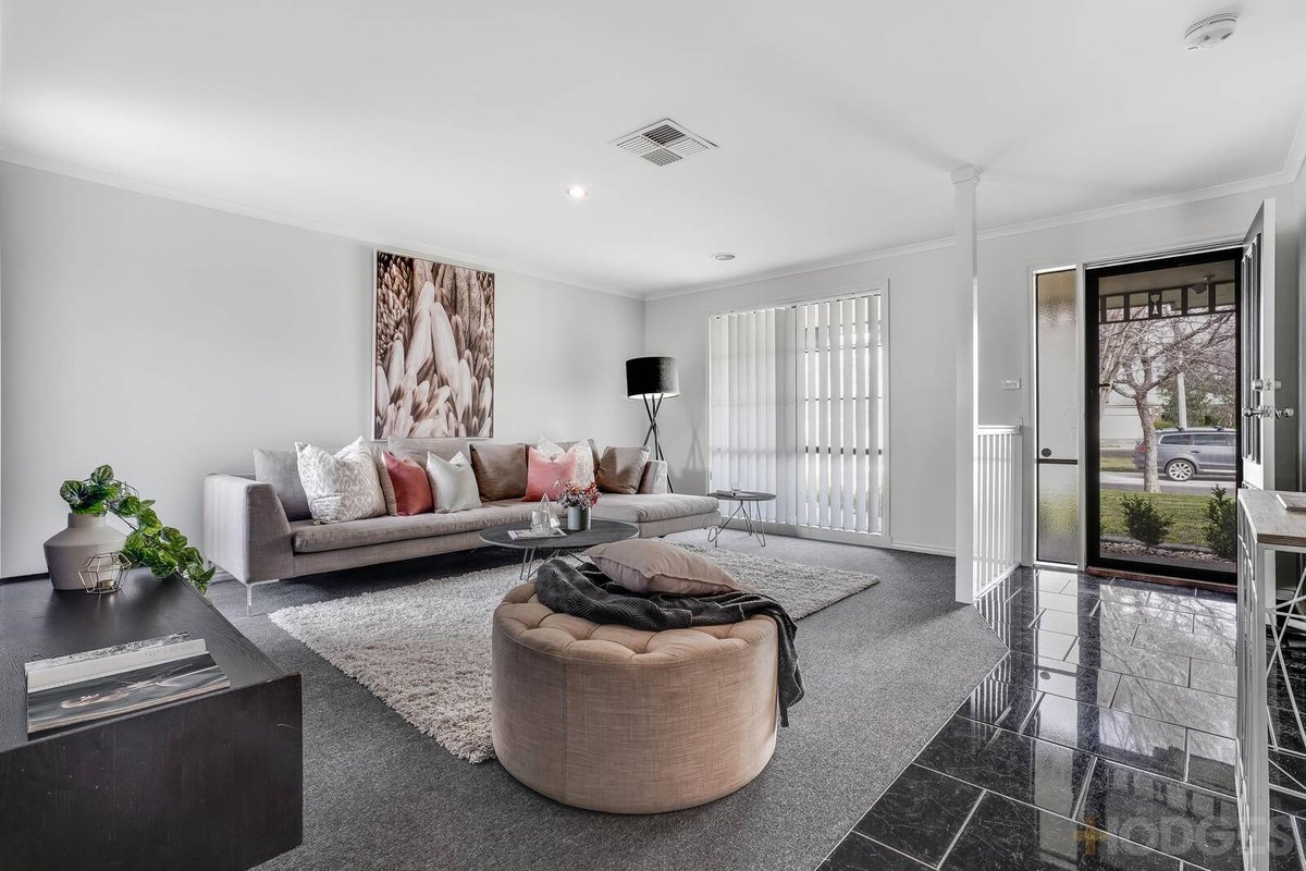 21 Parkside Walk Hoppers Crossing - Residential for sale