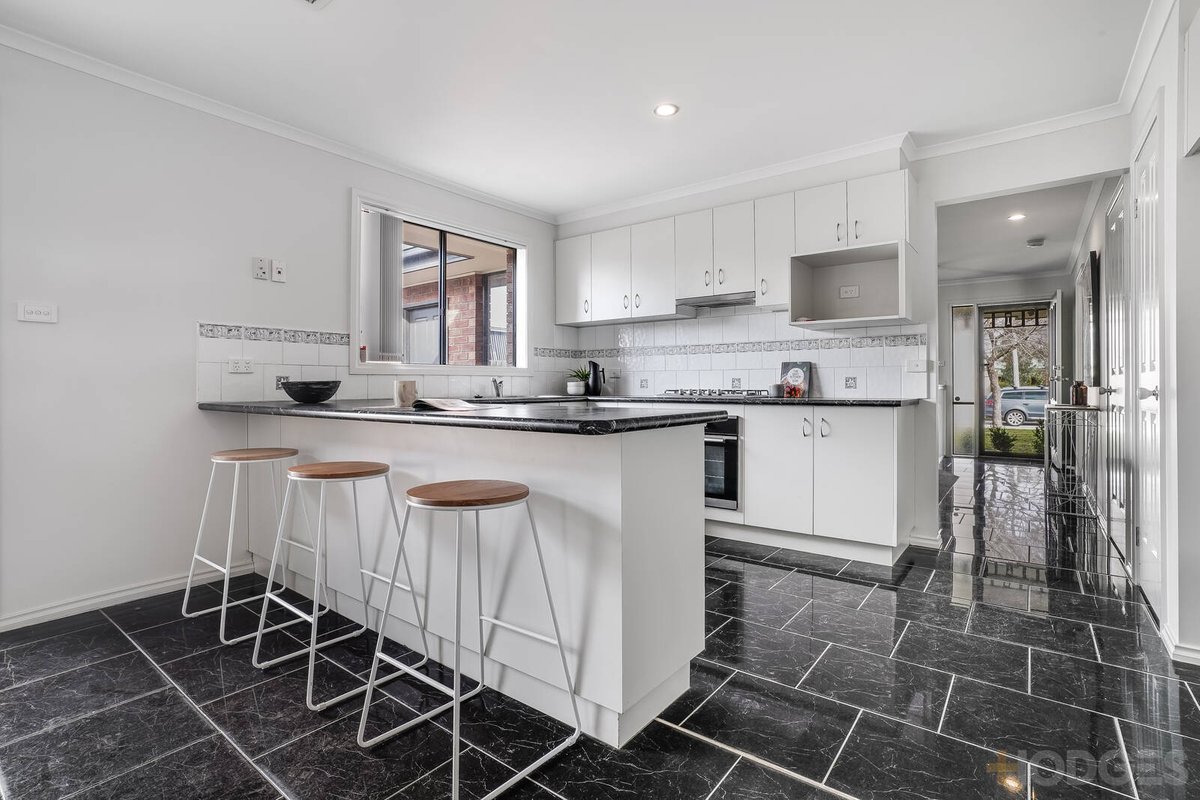 21 Parkside Walk Hoppers Crossing - Residential for sale