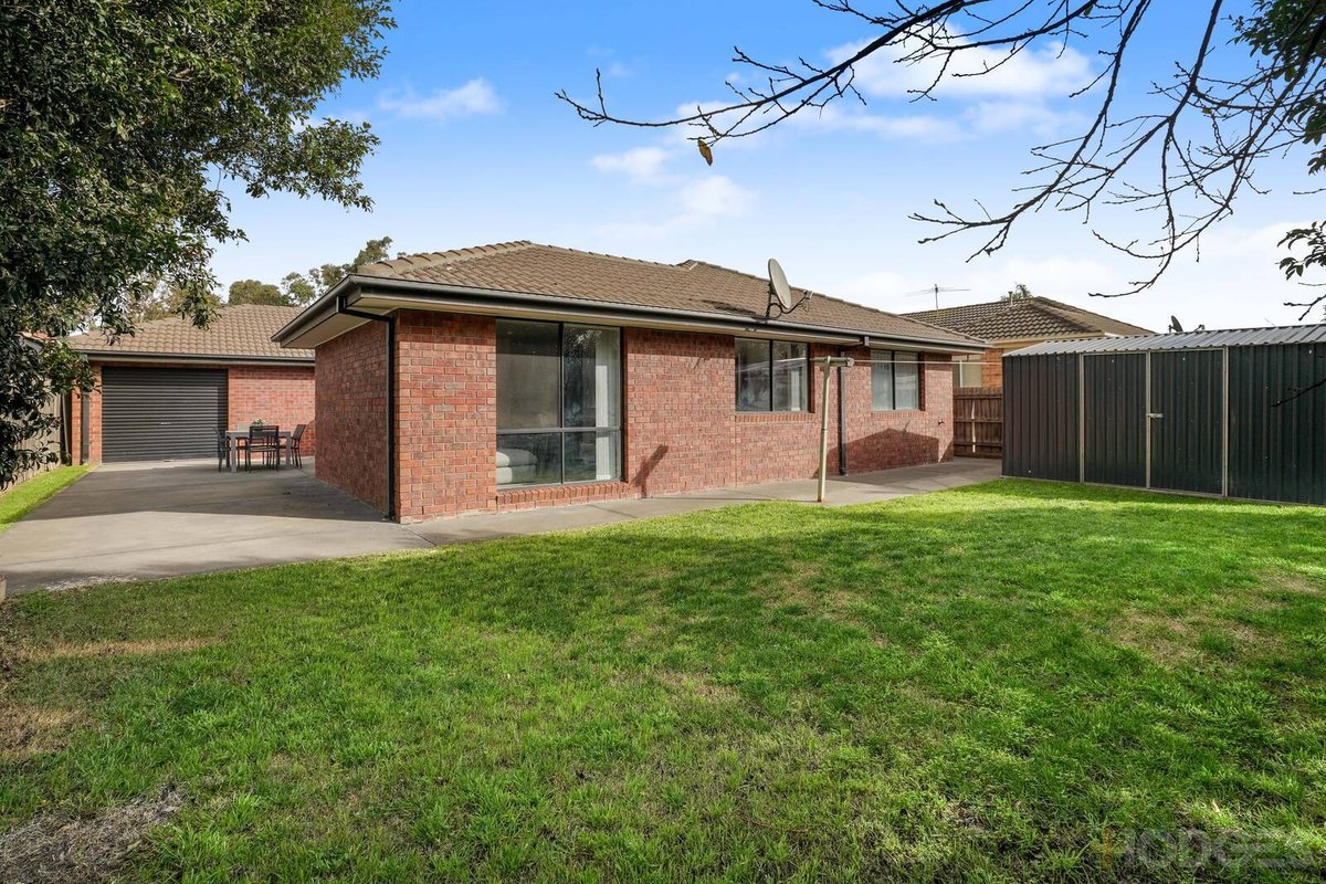 21 Parkside Walk Hoppers Crossing - Residential for sale