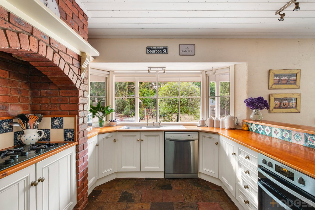 21 Rainbow Court Ocean Grove - Residential for sale