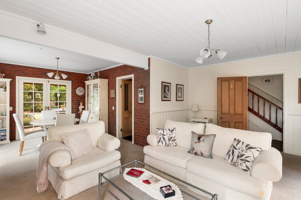 21 Rainbow Court Ocean Grove - Residential for sale